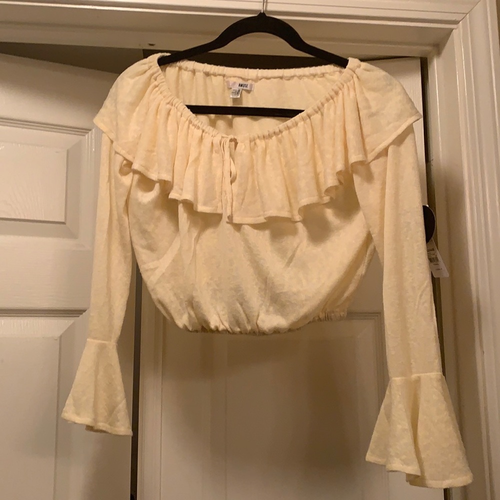BRAND NEW Amuse Society off the shoulder top